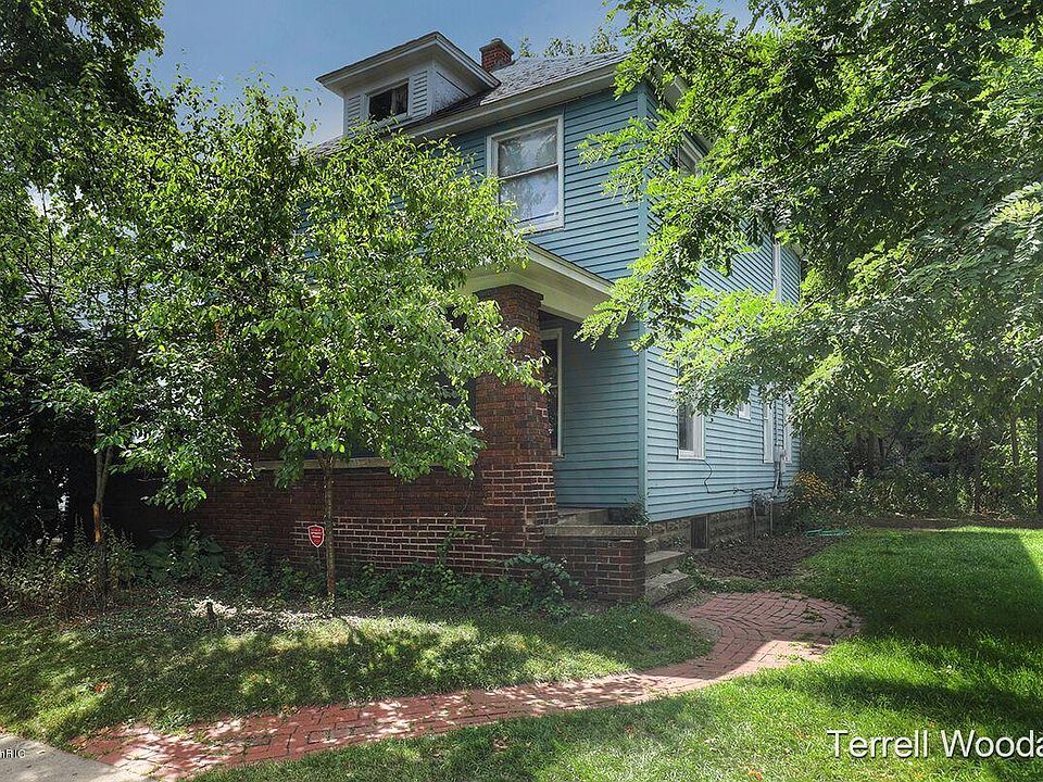 1st image of 1139 Marshall Ave SE