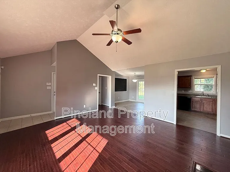 641 Corsegan Rd — Photo 7
