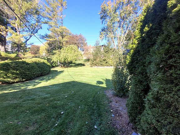 4th image of 732 Rutgers Rd