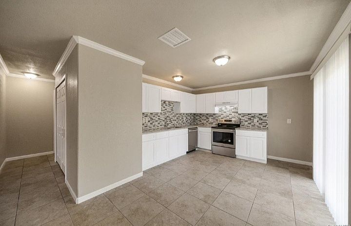 1st image of 1362 Bayou Dr