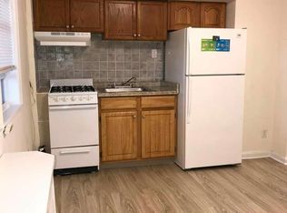 23-60 32nd St #1A, Astoria, NY 11105