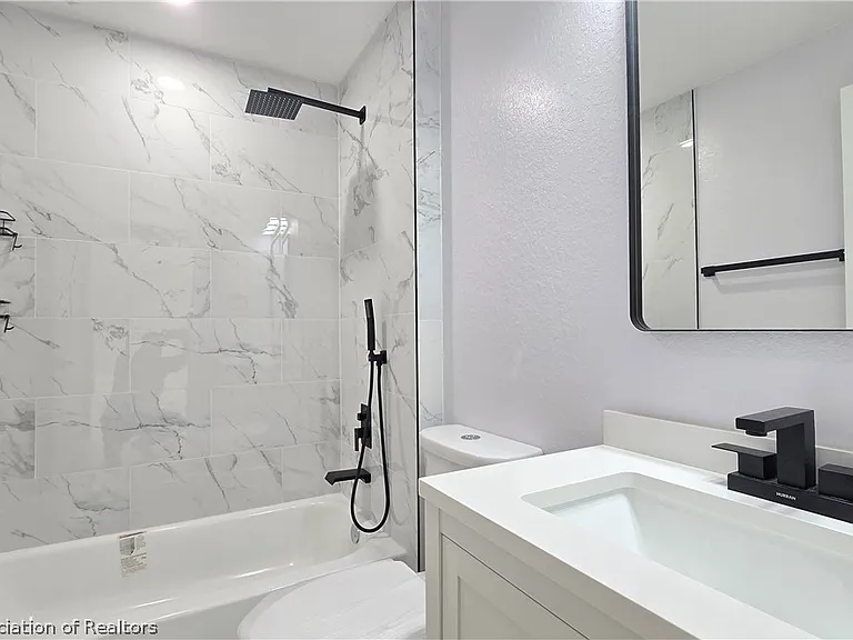 4720 Trout Ave — Photo 20