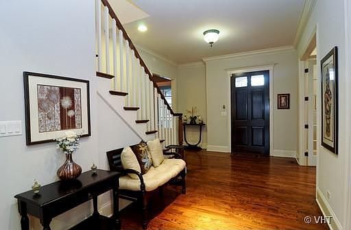 3rd image of 1541 Hawthorne Pl