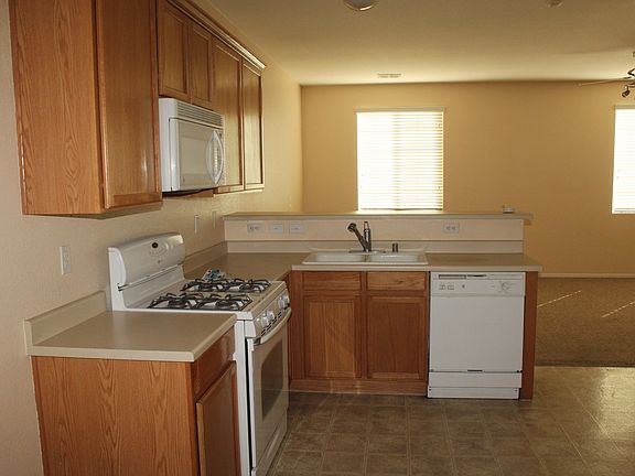 5th image of 4095 Sparrow Rock St