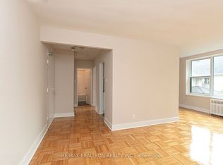 1545 Bathurst St #209, Toronto, ON M5P 3H6