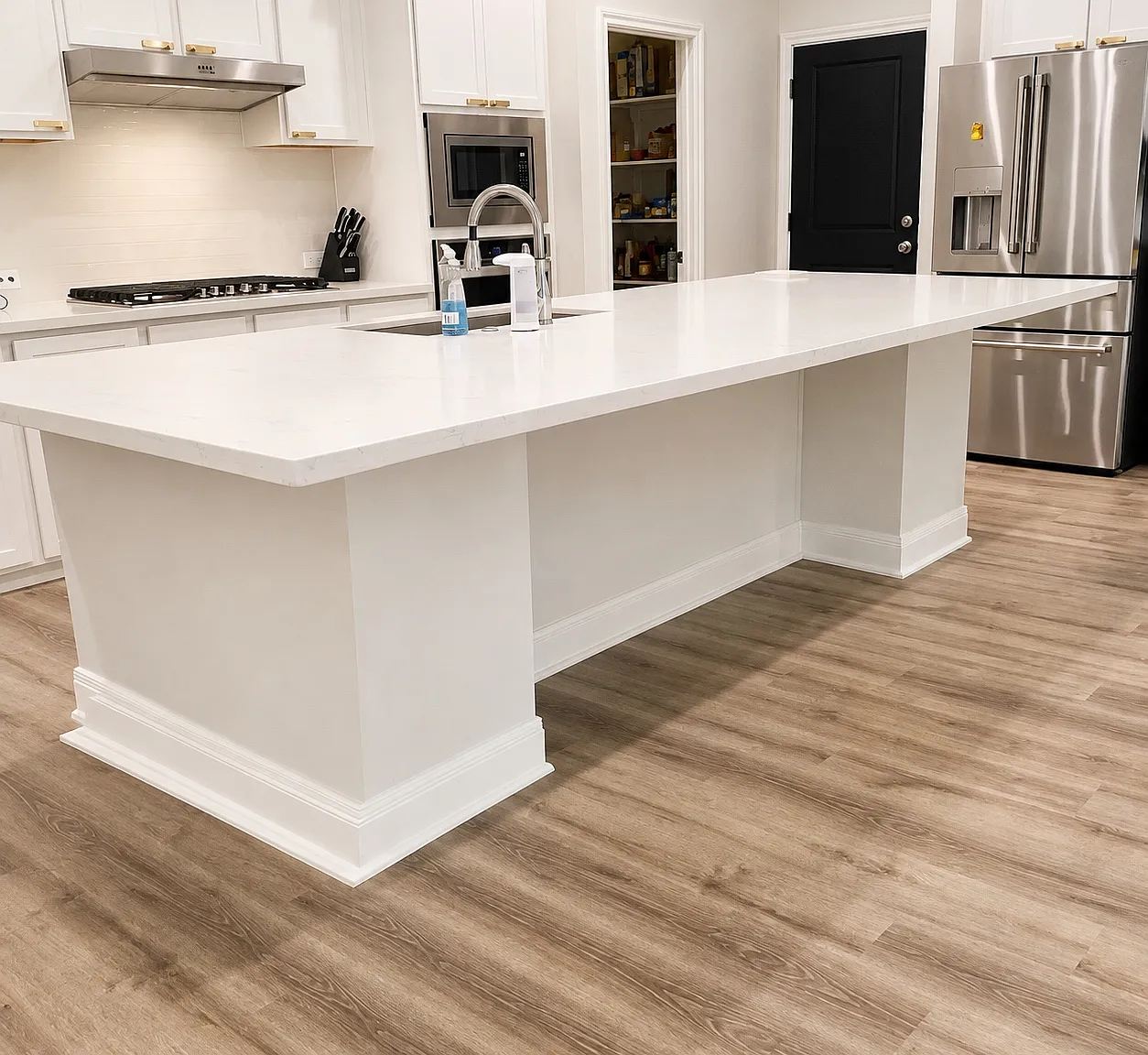 4 bed, 2314 sqft, $2,500 — Photo 4