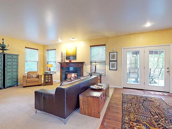 3rd image of 2802 Hidden Valley Ct