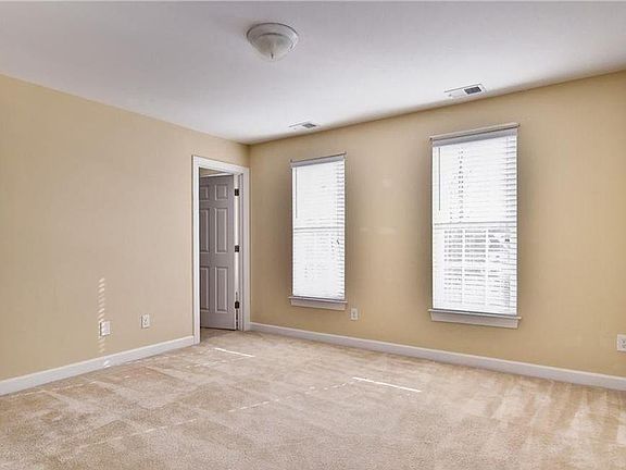 2nd image of 4461 Lydias Dr