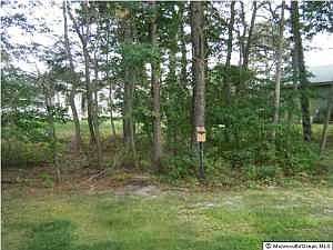 3rd image of 3 Greenwood Ln #B