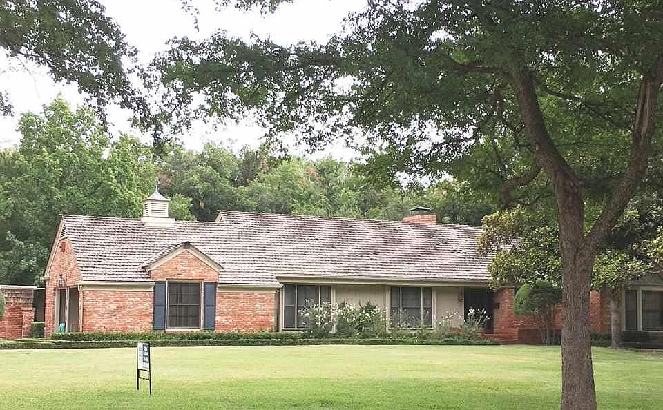 1st image of 2206 Clarinda Ave