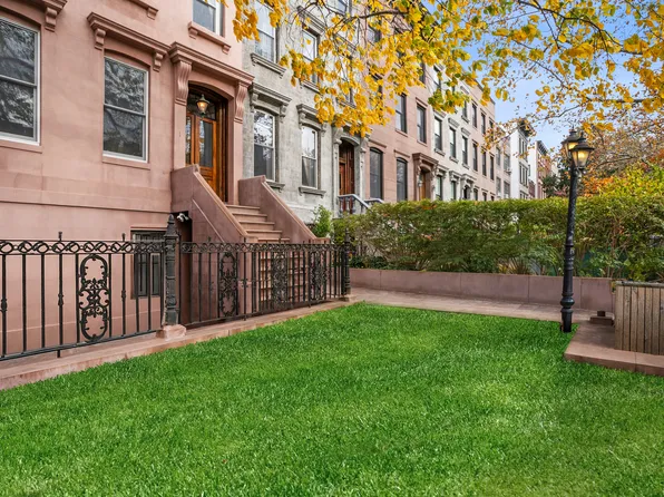 1 1st Place image 5 of 7