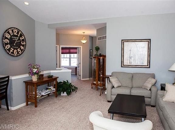 2nd image of 1201 Linwood Dr S