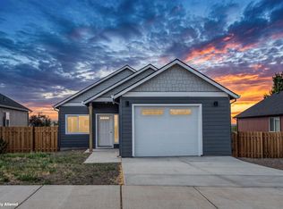512 SW 6th St LOT 4, Metolius, OR 97741