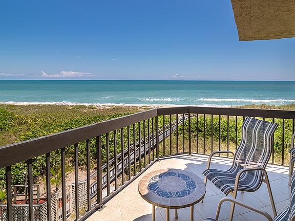 balcony from living & master