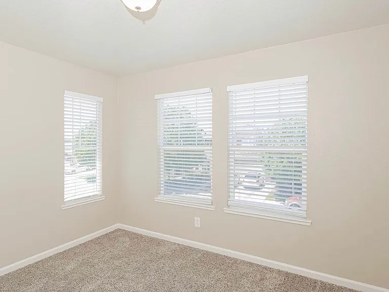 2742 Cobbler St — Photo 10