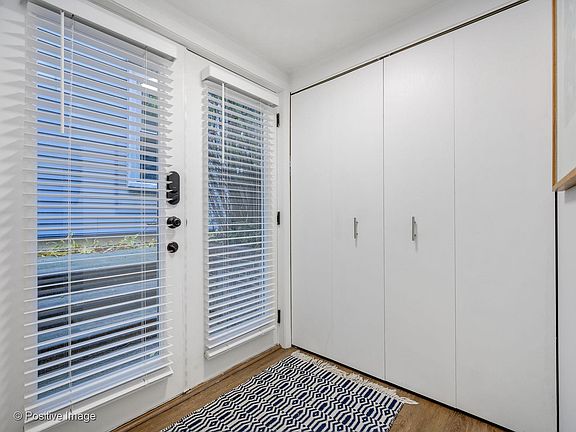 2nd image of 3312 N Southport Ave #1