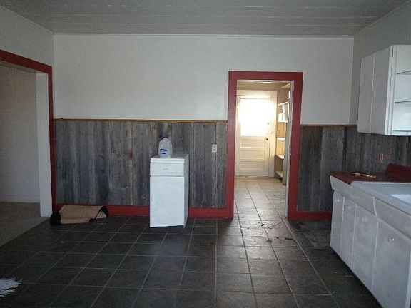 2nd image of 143 Gaston Dr