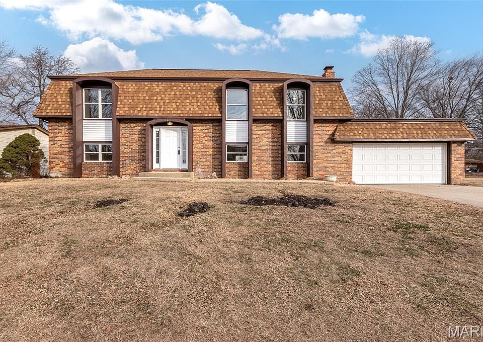 1st image of 129 Toulon Ct
