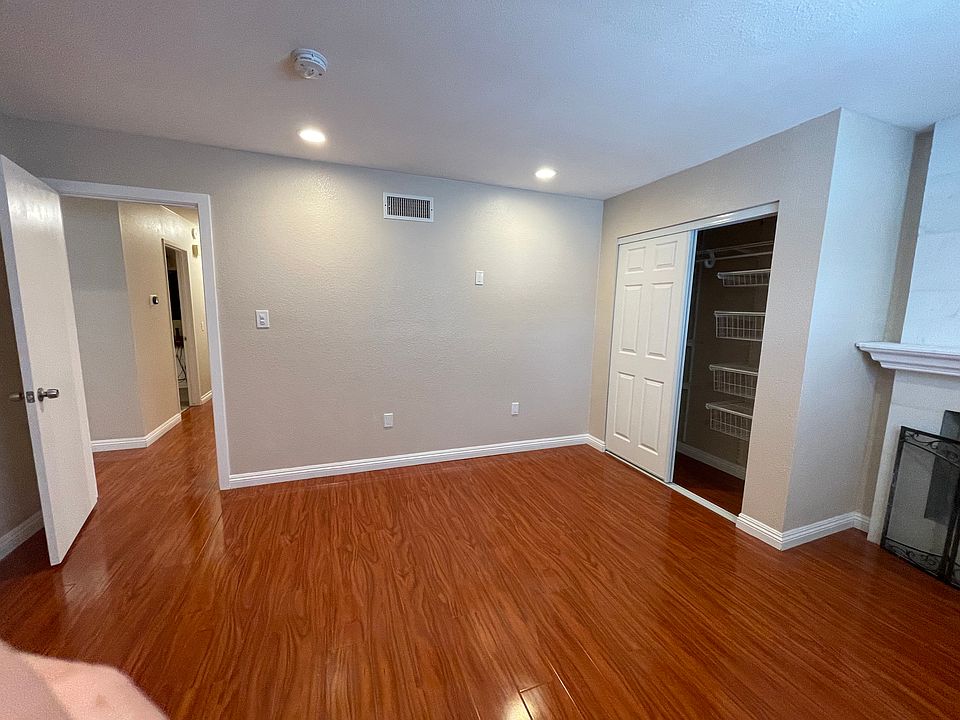 1st image of 13146 Calle De Los Ninos
