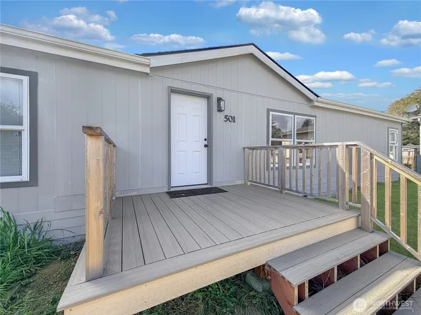501 Chenois Avenue NE, Ocean Shores, WA 98569
