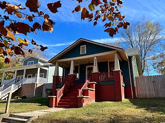 3rd image of 2428 Jefferson Ave
