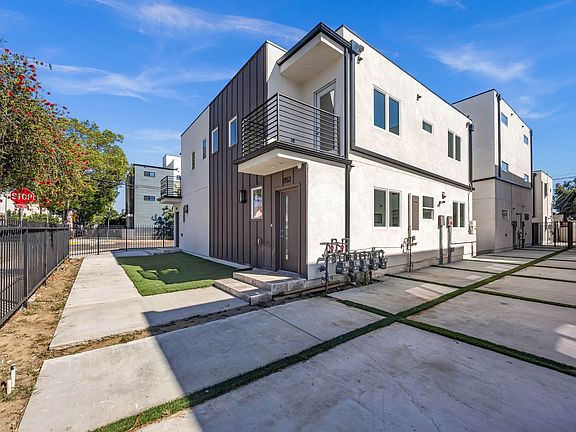 2nd image of 1150 W 38th St