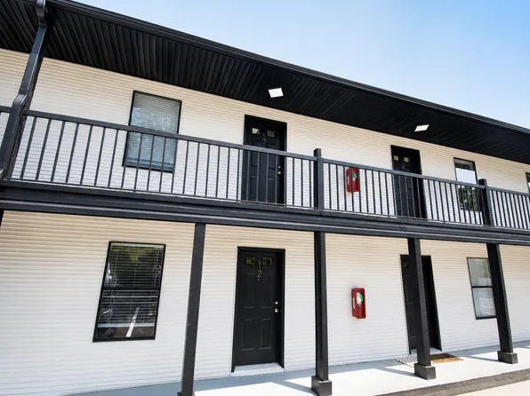 1030 W Rochier St, Fayetteville, AR