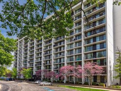 2015 S Finley Rd APT 209, Lombard, IL, 60148