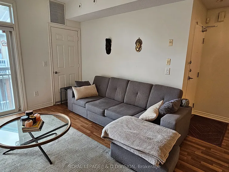 38 Gibson Ave #9 — Photo 6
