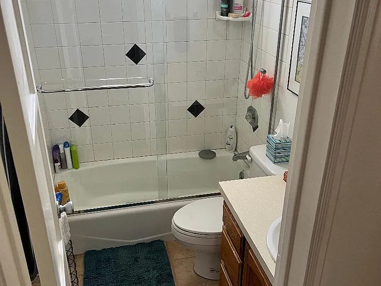 2342 Belmont Ave — Photo 2