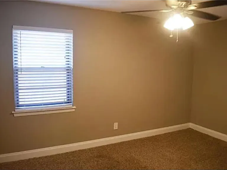 3721 Swallow Ln — Photo 16