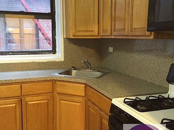 4th image of 540 Ocean Pkwy APT 5K