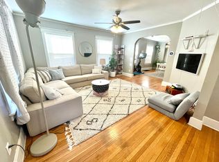 3924 Tracy Ave, Kansas City, MO 64110