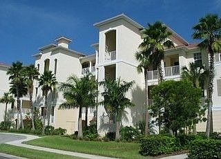 1st image of 4873 Hampshire Ct APT 207