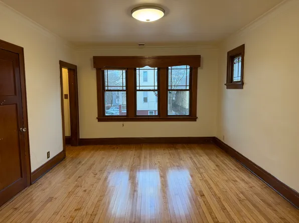 2473 N Dousman St, Milwaukee, WI 53212