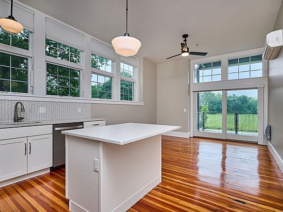 4th image of 58 Main St #4