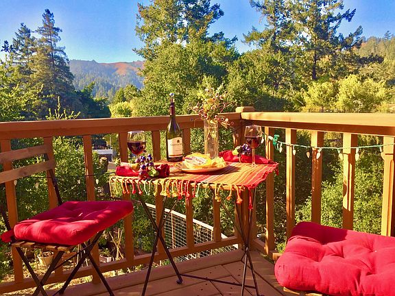 Al fresco deck bistro set with knockout views