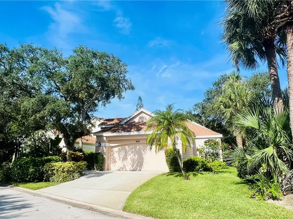8816 Lakeside Cir, Vero Beach, FL 32963