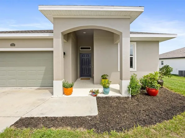 37030 Lake Overlook Dr, Grand Island, FL 32735