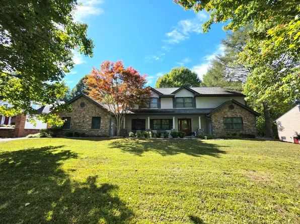 413 Elm Ln, Johnson City, TN 37604