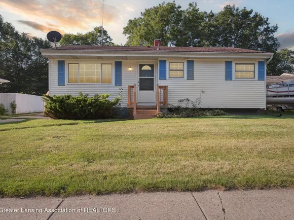 519 Amity St, Charlotte, MI 48813