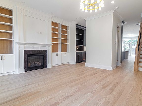 5th image of 2743 N Seminary Ave #2