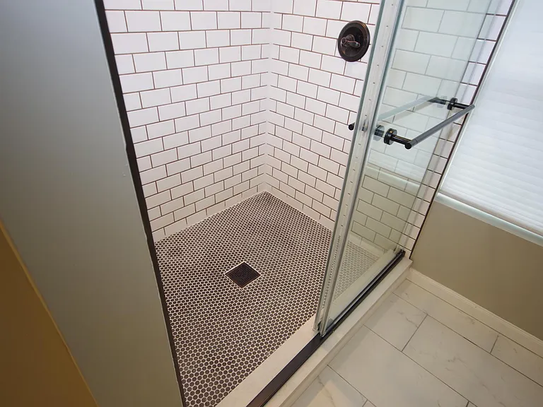 2214 Lenox Rd NE — Photo 6