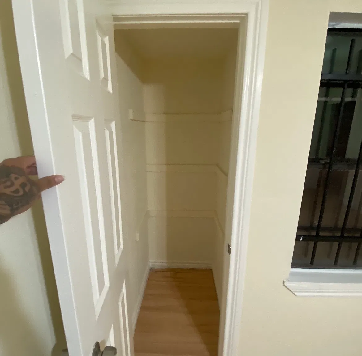 2 bed, 650 sqft, $900 — Photo 4