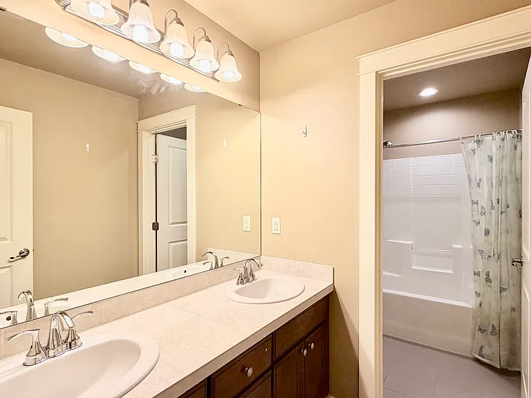 27142 SE 13th St — Photo 33