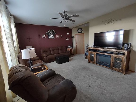 5th image of 9080 S Highland Dr