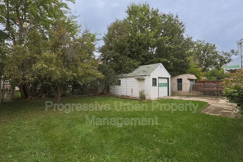 2 bed, 1.0 bath, 1064 sqft, $1,200 — Photo 4