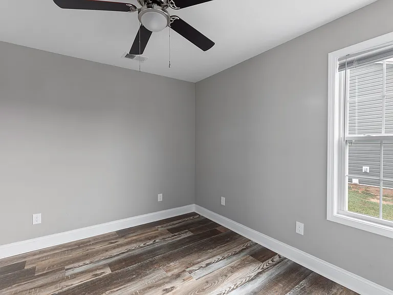 128 Michelle Ann Ct — Photo 8