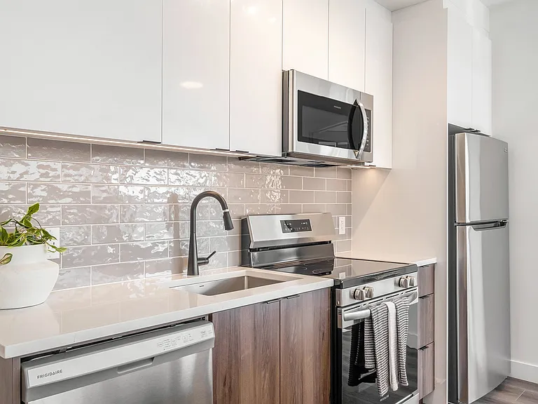 1600 James Naismith Dr — Photo 18