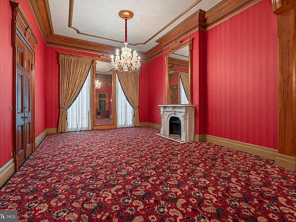 4th image of 1120 Saint Paul St #14